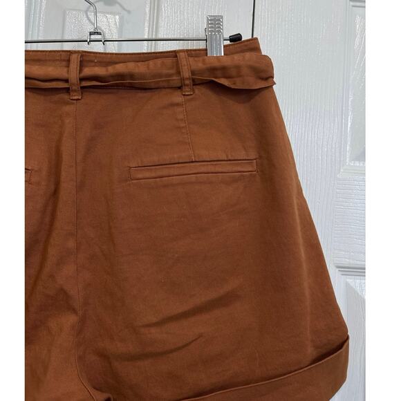 J. Crew Belted D-Ring Relaxed Stretch Cotton Cuffed Shorts Size 4 - Picture 5 of 9